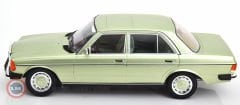 1:18 1975 Mercedes Benz 230 E W123