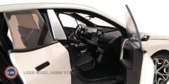 1:18 Minichamps 2023 BMW IX Metallic White