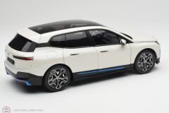 1:18 Minichamps 2023 BMW IX Metallic White