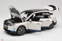 1:18 Minichamps 2023 BMW IX Metallic White