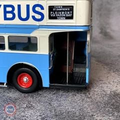 1:43 1947 AEC REGENT III RT LONDON GUERNSEYBUS
