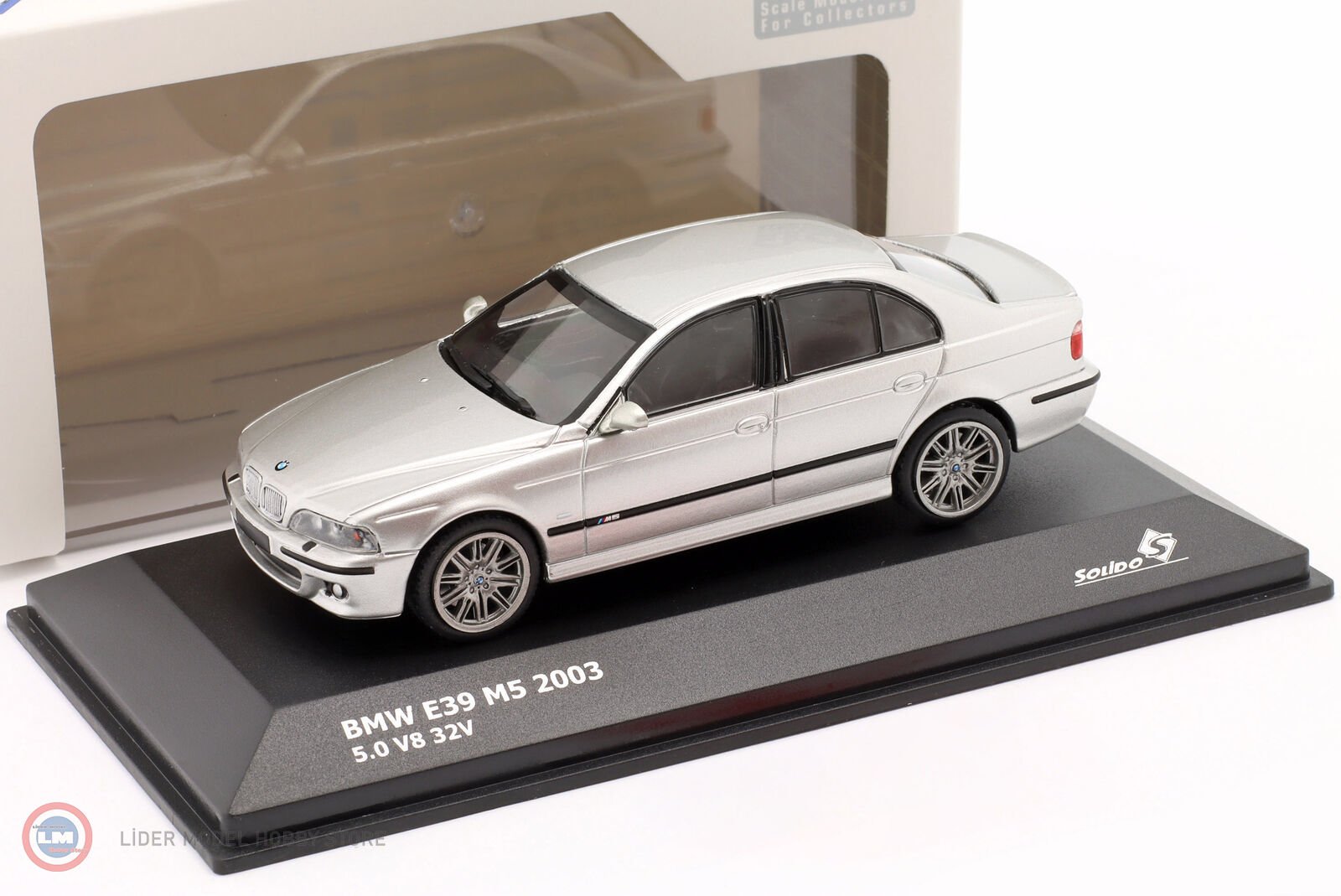 1:43 2003 BMW M5 (E39) 5.0 V8 32V