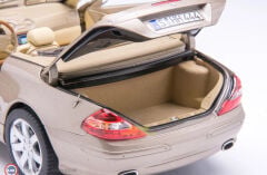 1:18 Norev 2003 Mercedes Benz SL500 R230 Travertine Beige