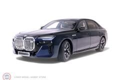 1:18 Minichamps 2024 BMW i7 M70 (G70) - BLUE METALLICBLACK METALLIC