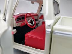 1:18 1965 Ford F-100 Custom Cab Pickup