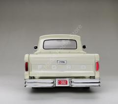 1:18 1965 Ford F-100 Custom Cab Pickup