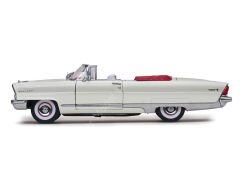 1:18 1956 Lincoln Premiere Open Convertible﻿