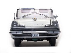 1:18 1956 Lincoln Premiere Open Convertible﻿
