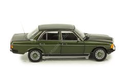 1:18 1980 Mercedes Benz 200 (W123)