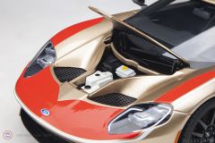 1:18 2022 Ford GT 2022 Alan Mann Heritage Edition (Alan Mann Red) 72928 (Holman Woody Gold)