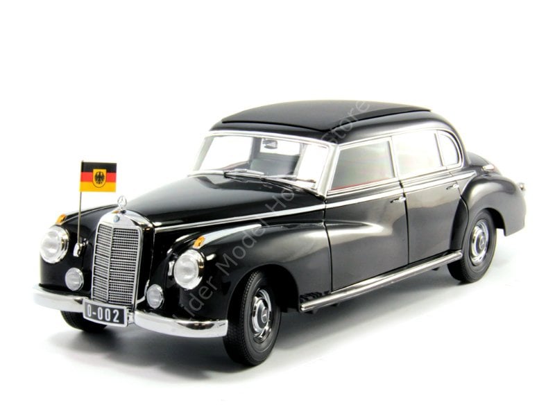1:18 1955 Mercedes Benz 300B (W186) Limousine