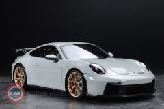 1:18 Minichamps 2021 Porsche 911 992 GT3 Chalk grey / Gold wheels