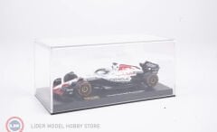 1:43 Burago Red Bull RB21 #1 MAX VERSTAPPEN WINNER JAPAN GP 2025 (with hardcase & helmet)