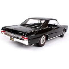 1:18 1965 Pontiac GTO