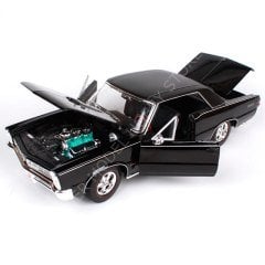 1:18 1965 Pontiac GTO
