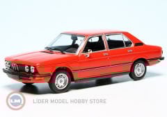 1:43 Maxichamps 1972 BMW 520