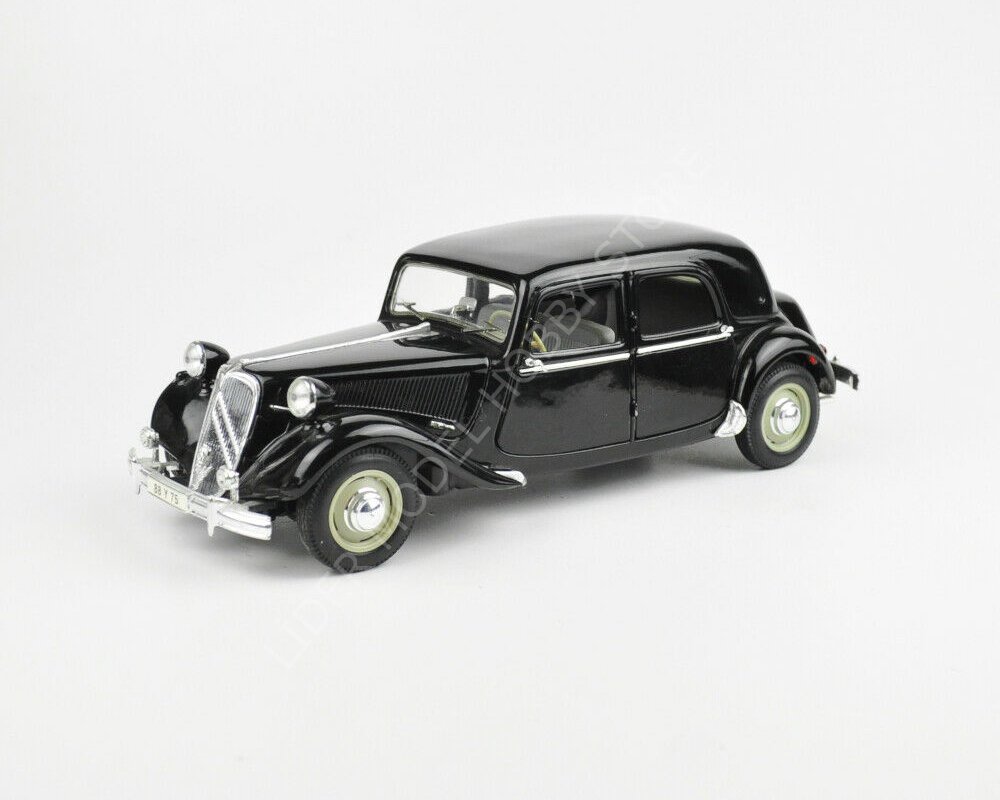 1:18 1952 Citroen 15 CV