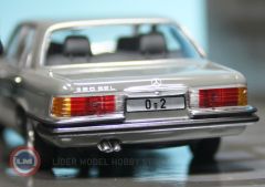 1:43 1972 Mercedes Benz 350 SEL (W116) ve  'HELMUT SCHMIDT' Figürü