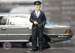 1:43 1972 Mercedes Benz 350 SEL (W116) ve  'HELMUT SCHMIDT' Figürü