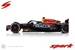 1:18 Spark 2023 Red Bull Racing RB19 Winner Bahrain 2023 Verstappen #1