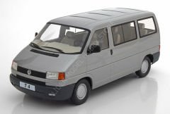 1:18 ﻿1992 Volkswagen Transporter T4 Bus Caravelle﻿