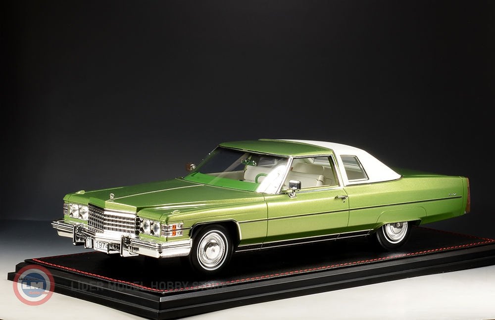 1:18 1974 Cadillac Coupe Deville - Persian Lime Firemist