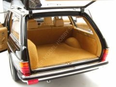 1:18 1982 Mercedes Benz 200 T S123 - W123
