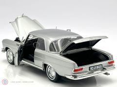 1:18 Norev 1969 Mercedes Benz 250 SE Coupe W111