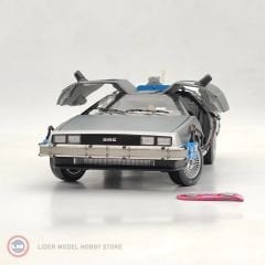 1:18 DMC DeLorean  Back To Future with Mr.Fusion
