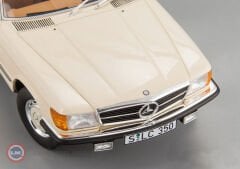 1:18 1973 Mercedes Benz SL Class SLC350 C107 Coupe