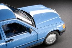 1:18 1982 Mercedes Benz 190e W201 Diamond Blue
