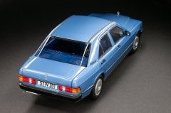 1:18 1982 Mercedes Benz 190e W201 Diamond Blue