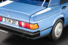 1:18 1982 Mercedes Benz 190e W201 Diamond Blue