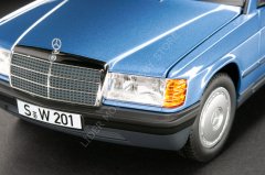 1:18 1982 Mercedes Benz 190e W201 Diamond Blue