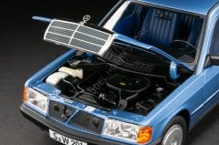 1:18 1982 Mercedes Benz 190e W201 Diamond Blue