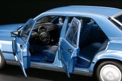 1:18 1982 Mercedes Benz 190e W201 Diamond Blue