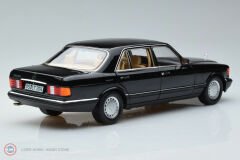 1:18 1989 Mercedes Benz S Class 560 SEL W126