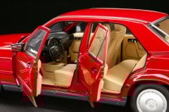 1:18 1982 Mercedes Benz 190e W201 Signal Red