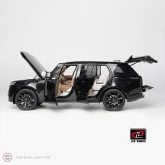 1:18 LCD Model 2022 Land Rover Range Rover SV Serenity Black