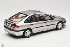 1:18 Otto 1996 Renault Laguna V6 3.0 Baccara Opal Grey