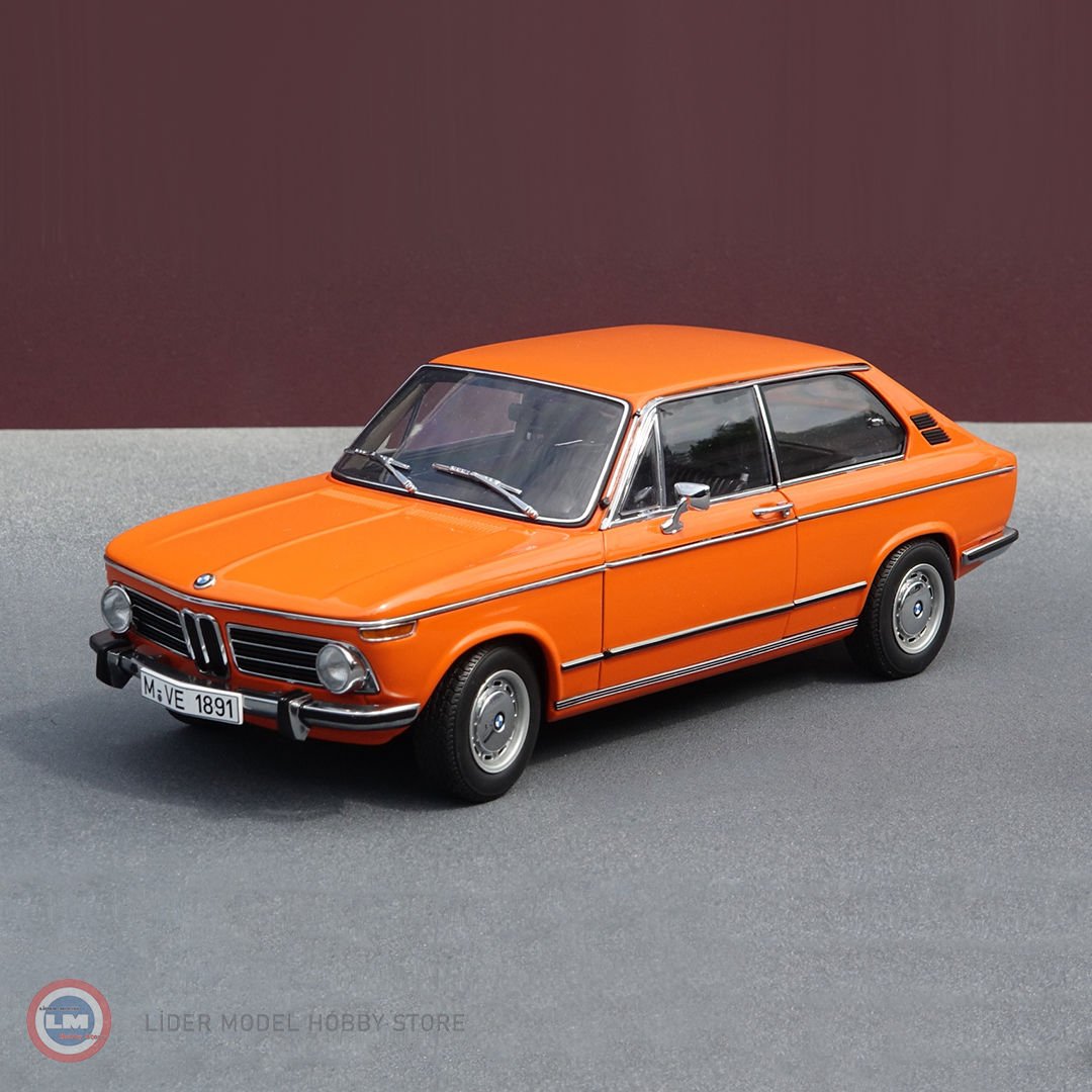 Autoart - 1:18 1973 BMW 2000 Touring E6 - 13.427,65 TL - 13.427,65 TL