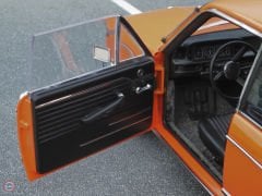 1:18 1973 BMW 2000 Touring E6