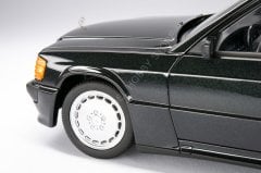1:18 1986 Mercedes Benz 190E 2.3-16 W201
