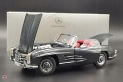 1:18 Minichamps 1957 Mercedes Benz 300 SL Roadster W198