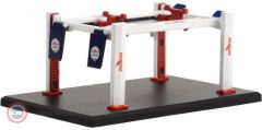 1:64 Four-Post Lifts Series 5 Auto Body Shop