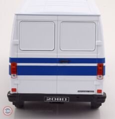 1:18 KK Scale 1988 Mercedes Benz 208D Transpoter Mercedes Service