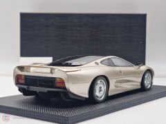 1:18 Jaguar XJ 220