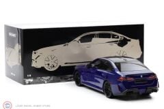 1:18 Minichamps 2024 BMW M5 G90 Blue Metallic