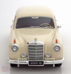 1:18 1956 Mercedes Benz 220S Limousine W180