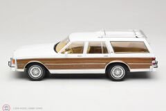 1:18 MCG 1985 Chevrolet Caprice Estate Wagon